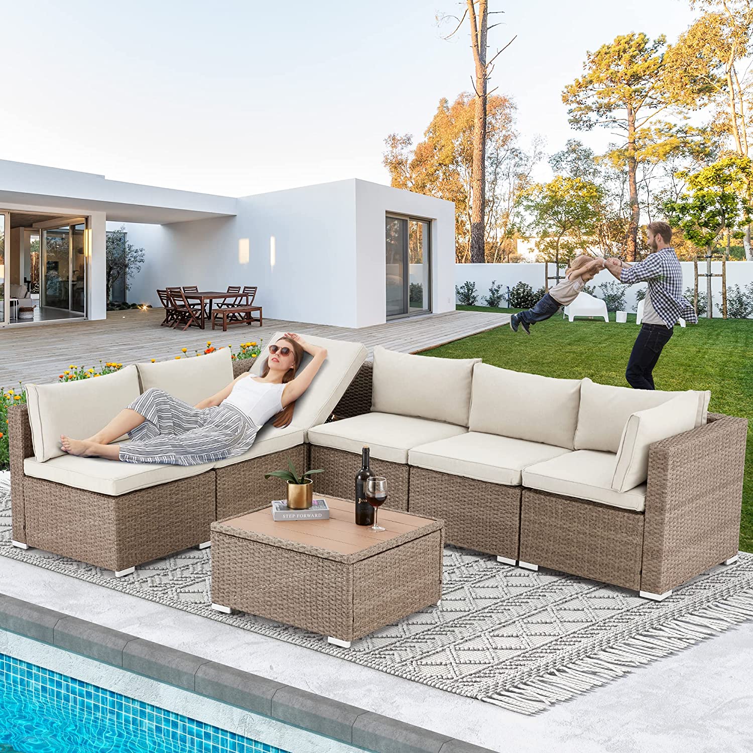 Homrest 7 pieces ratten sectional sofa set is suitable for balcony, porch and courtyard.