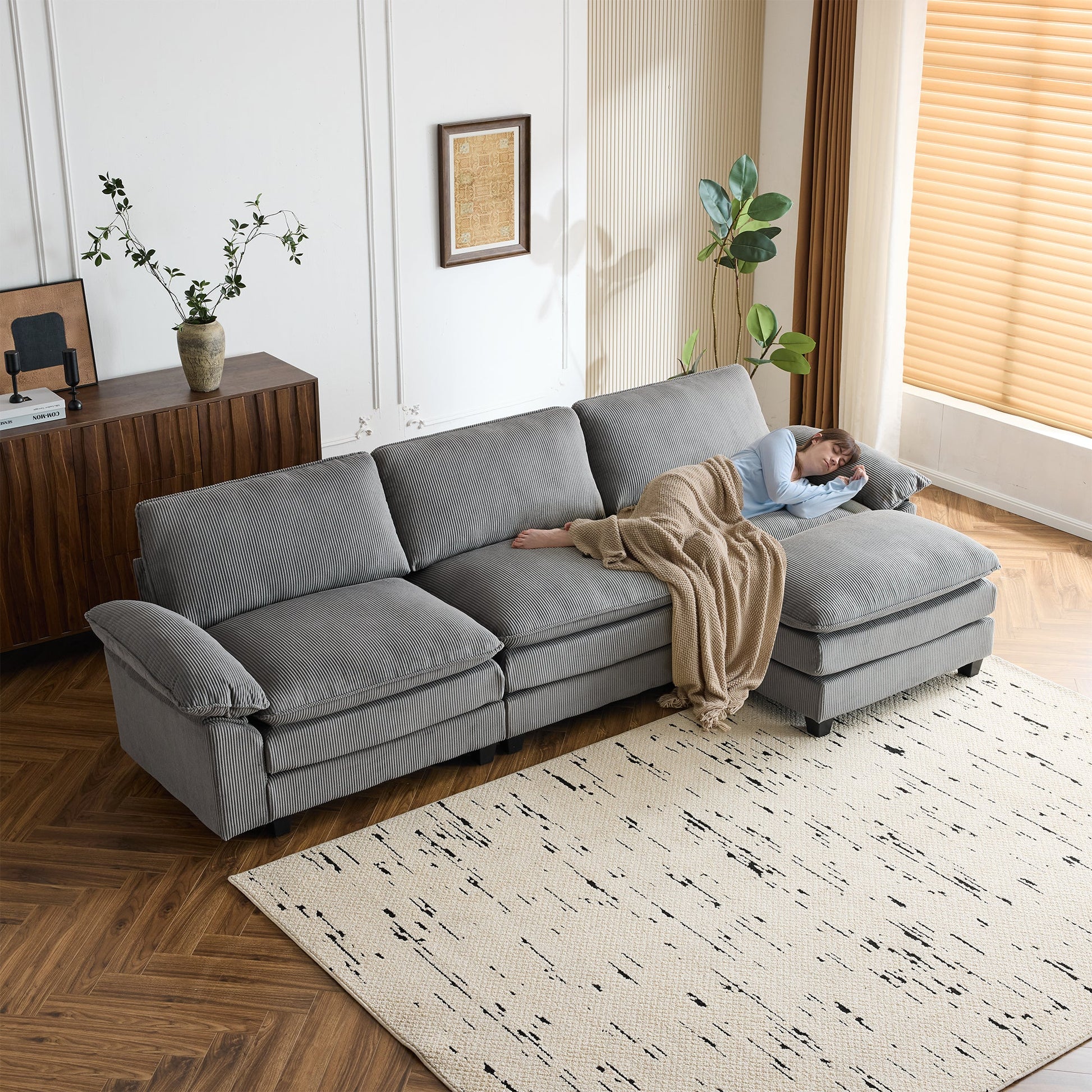 grey-sectional-sofa-with-ottoman​