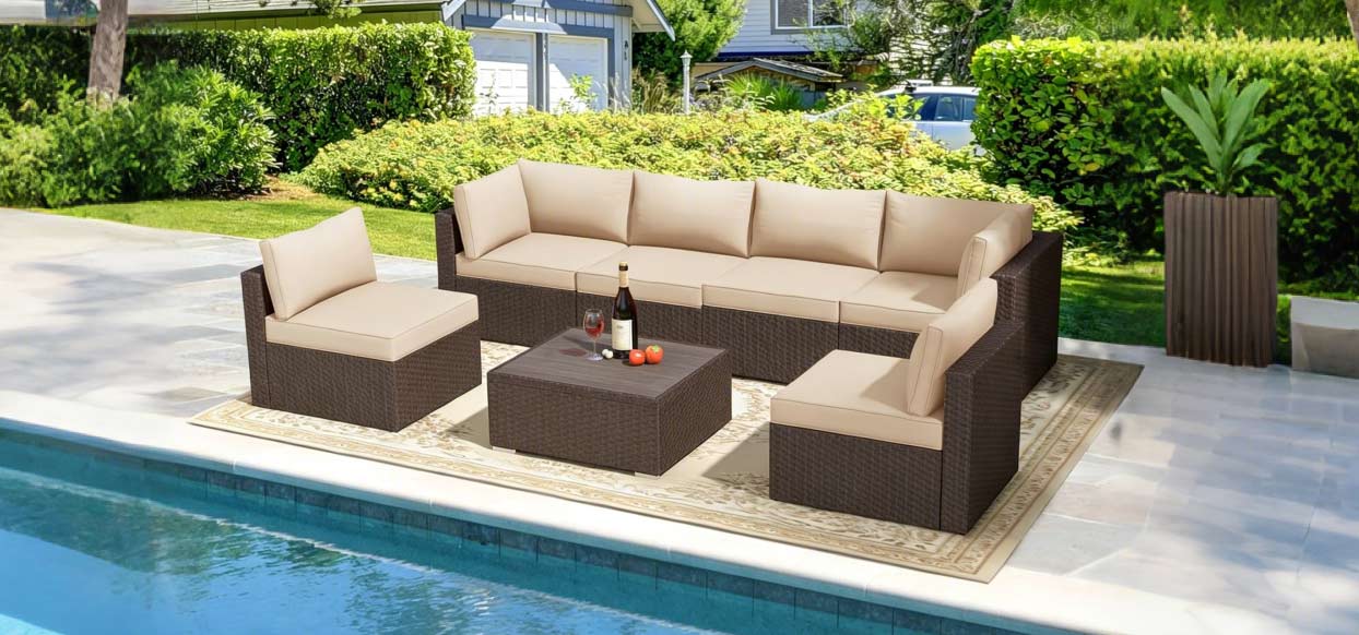 Outdoor Pillows & Cushions