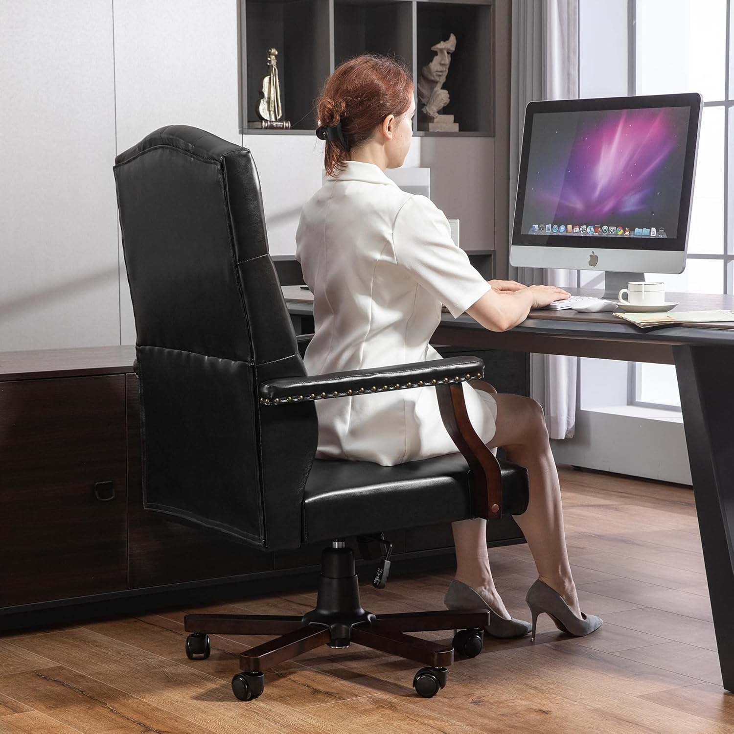Homrest Executive Wingback Office Chair – Vintage Faux Leather, High-Back Swivel Design – Black